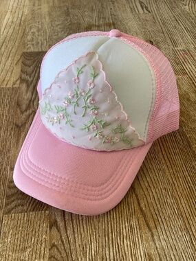 Women's Trucker Hat, Women’s Hats, Women's Western Hat, Cowgirl Hat, vintage